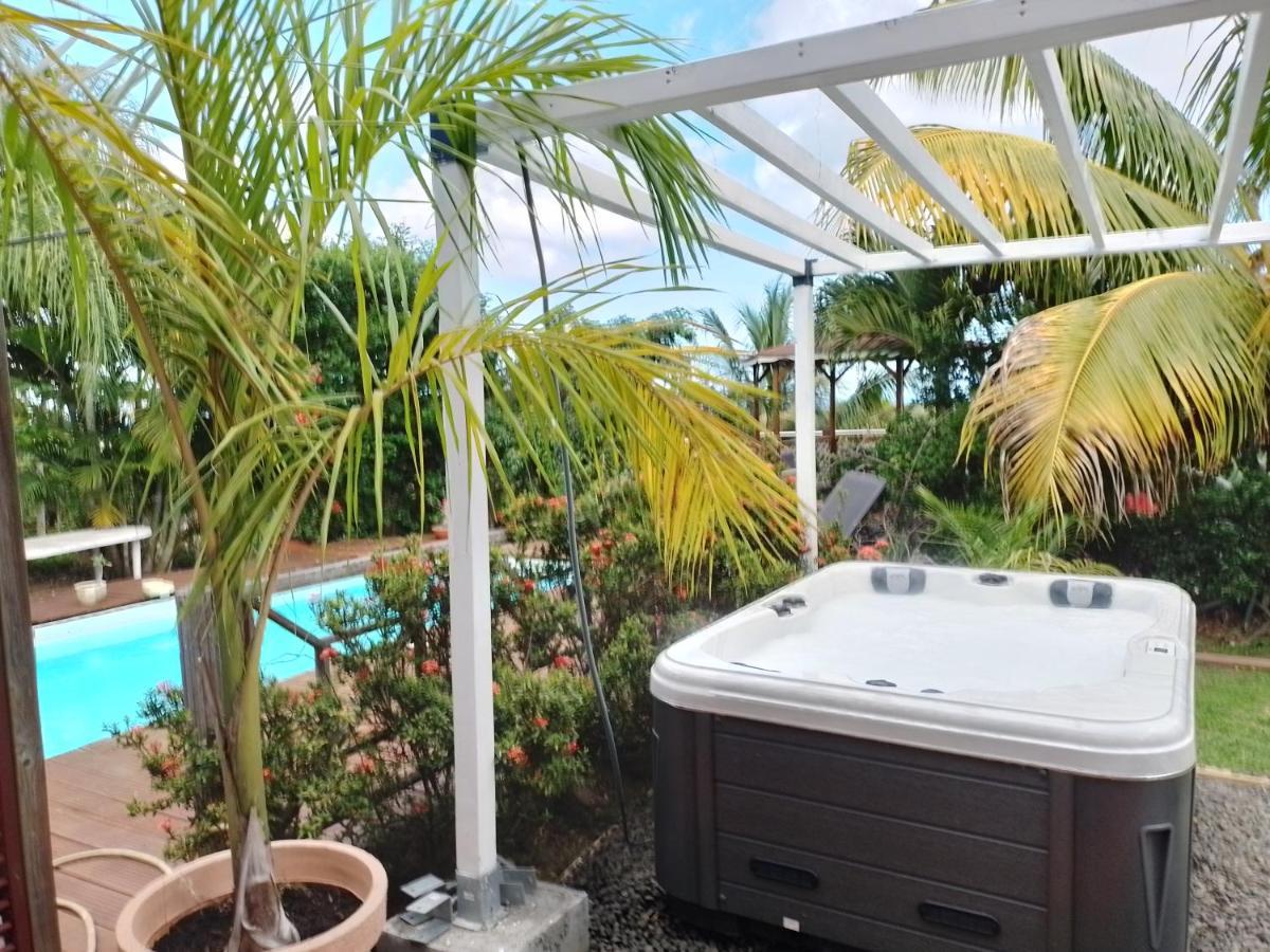 Le Diamant Charmante Villa Pour La Famille Ou Entre Amis Spa Et Piscine Dış mekan fotoğraf